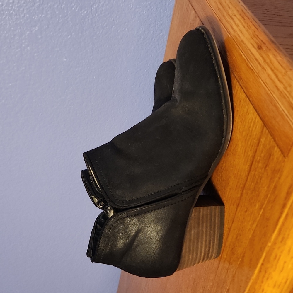 Ankle booties